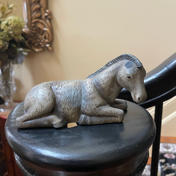 Well O'Well Vintage Nativity Creche Manger Figurine Donkey Replacement 7β Cerami - Picture 1 of 16